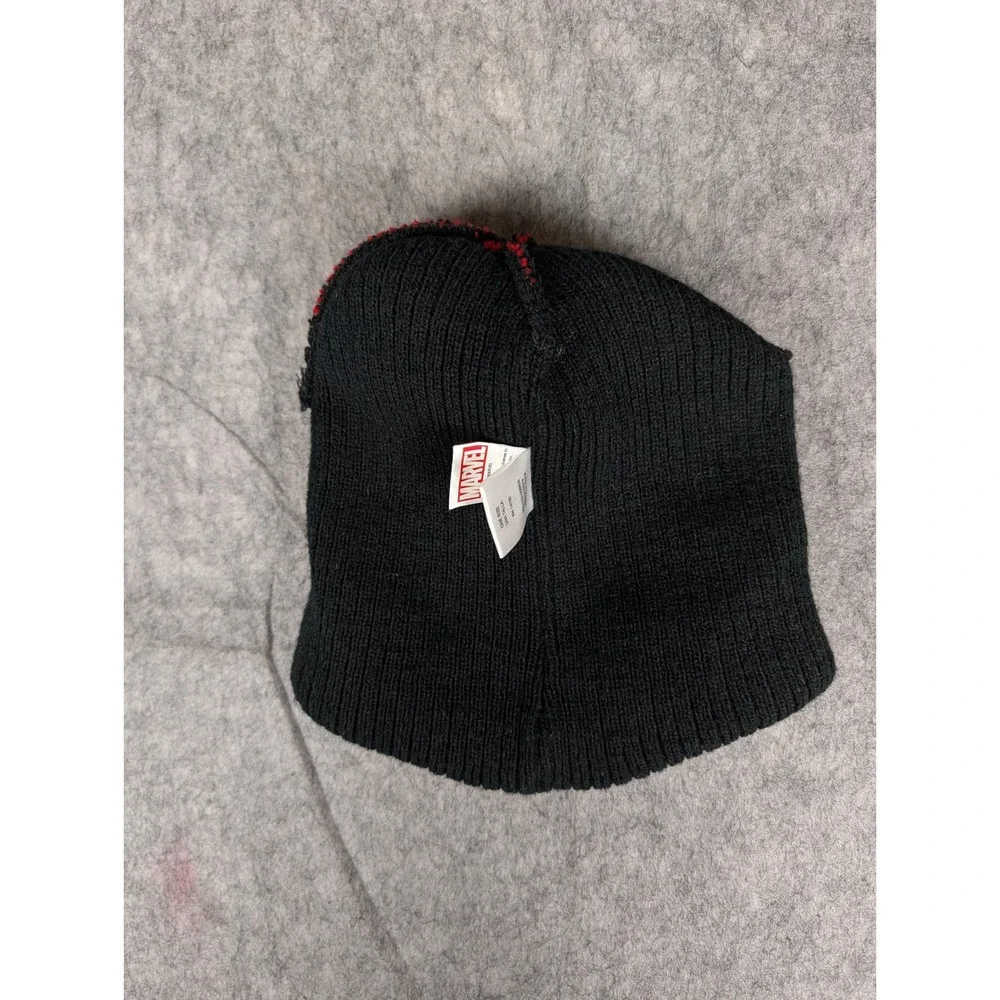 Marvel Spider-Man Red Grey Knit Pom Beanie‎ Hat 359-D23-006805